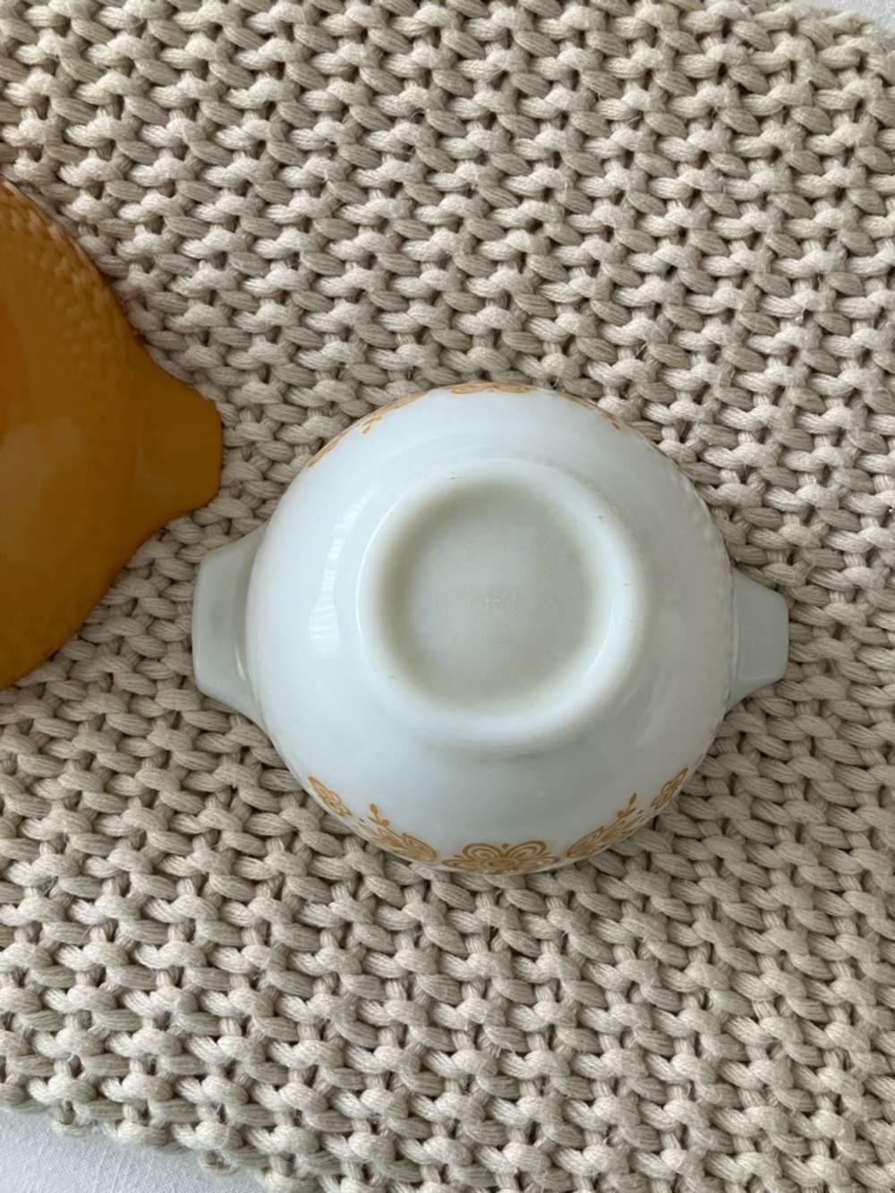 Vintage Pyrex Mixing Bowls - Picture 6 of 8